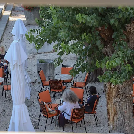 Artegnana 1798 Alojamento de Acomodação e Pequeno-almoço 4*