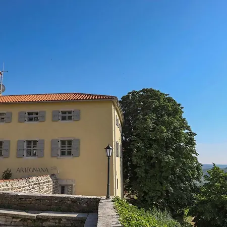 Panzió Artegnana 1798 4*